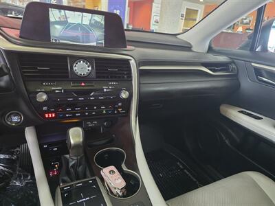 2021 Lexus RX   - Photo 19 - Hamilton, OH 45015