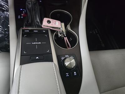 2021 Lexus RX   - Photo 20 - Hamilton, OH 45015