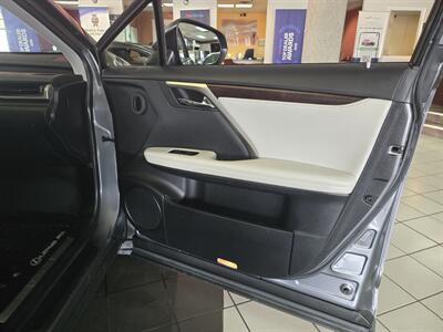 2021 Lexus RX   - Photo 13 - Hamilton, OH 45015