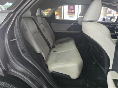 2021 Lexus RX   - Photo 17 - Hamilton, OH 45015