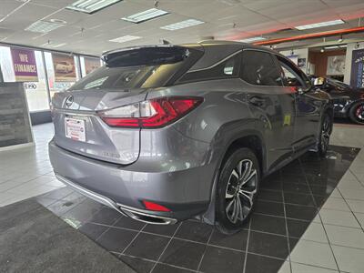 2021 Lexus RX   - Photo 4 - Hamilton, OH 45015