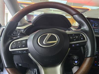 2021 Lexus RX   - Photo 23 - Hamilton, OH 45015