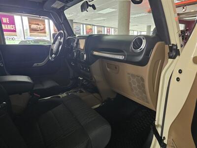 2012 Jeep Wrangler Sahara   - Photo 14 - Hamilton, OH 45015