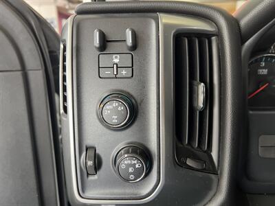 2015 Chevrolet Silverado 1500 LT-CREW CAB-4X4   - Photo 15 - Hamilton, OH 45015