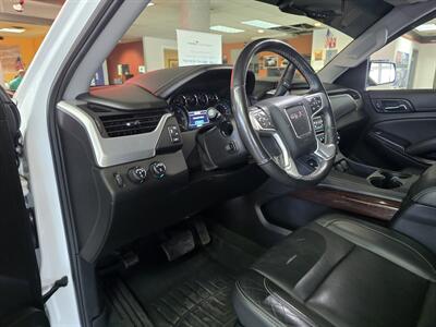 2017 GMC Yukon SLT 4DR SUV 4X4 - Photo 8 - Hamilton, OH 45015