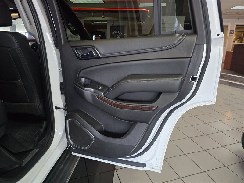 2017 GMC Yukon SLT 4DR SUV 4X4 - Photo 21 - Hamilton, OH 45015