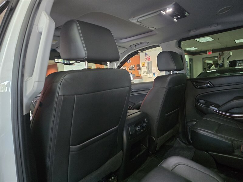 2017 GMC Yukon SLT 4DR SUV 4X4 - Photo 11 - Hamilton, OH 45015