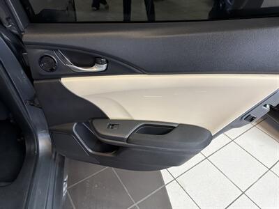 2019 Honda Civic EX 4DR HATCHBACK   - Photo 24 - Hamilton, OH 45015