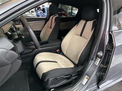 2019 Honda Civic EX 4DR HATCHBACK   - Photo 10 - Hamilton, OH 45015