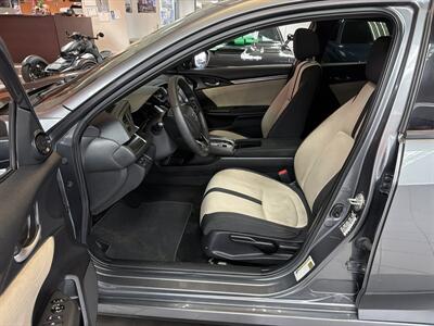 2019 Honda Civic EX 4DR HATCHBACK   - Photo 9 - Hamilton, OH 45015