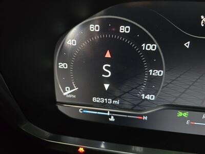 2023 GMC Yukon SLT 4DR SUV AWD - Photo 31 - Hamilton, OH 45015