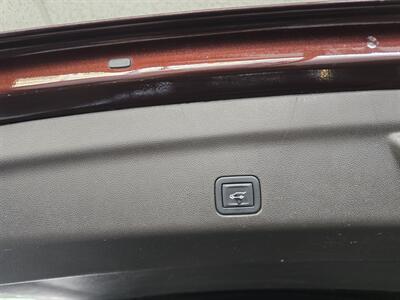 2023 GMC Yukon SLT 4DR SUV AWD - Photo 36 - Hamilton, OH 45015