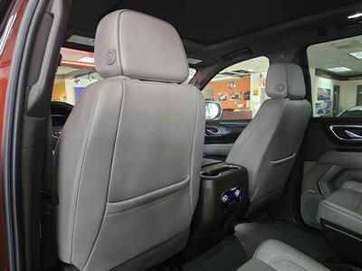 2023 GMC Yukon SLT 4DR SUV AWD - Photo 11 - Hamilton, OH 45015