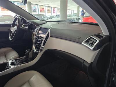 2016 Cadillac SRX Premium Collection 4DR SUV 4WD   - Photo 15 - Hamilton, OH 45015