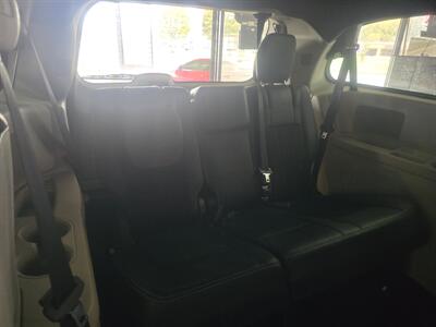 2019 Dodge Grand Caravan SXT   - Photo 15 - Hamilton, OH 45015