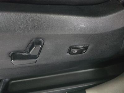 2019 Dodge Grand Caravan SXT   - Photo 18 - Hamilton, OH 45015