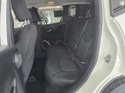 2015 Jeep Renegade Latitude 4DR SUV   - Photo 11 - Hamilton, OH 45015