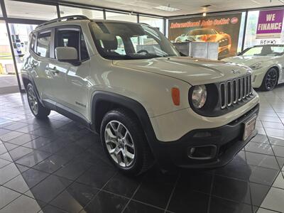 2015 Jeep Renegade Latitude 4DR SUV   - Photo 3 - Hamilton, OH 45015