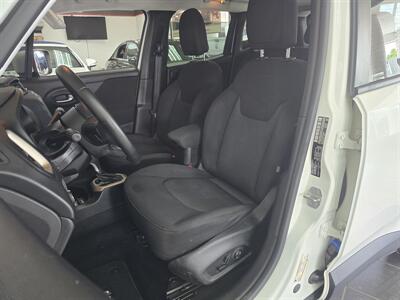 2015 Jeep Renegade Latitude 4DR SUV   - Photo 9 - Hamilton, OH 45015