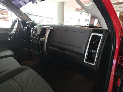 2013 RAM 1500 SLT 4dr Quad Cab 4X4/V8   - Photo 13 - Hamilton, OH 45015