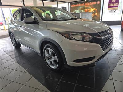 2016 Honda HR-V LX   - Photo 3 - Hamilton, OH 45015