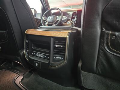 2023 RAM 1500 LIMITED Longhorn 4DR CREW CAB 4X4/V8   - Photo 18 - Hamilton, OH 45015
