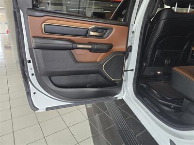 2023 RAM 1500 LIMITED Longhorn 4DR CREW CAB 4X4/V8   - Photo 11 - Hamilton, OH 45015