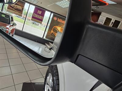 2023 RAM 1500 LIMITED Longhorn 4DR CREW CAB 4X4/V8   - Photo 9 - Hamilton, OH 45015