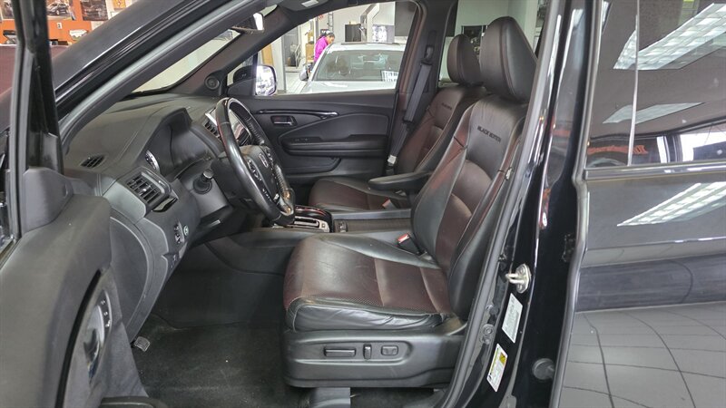 2019 Honda Ridgeline Black Edition - Photo 9 - Hamilton, OH 45015