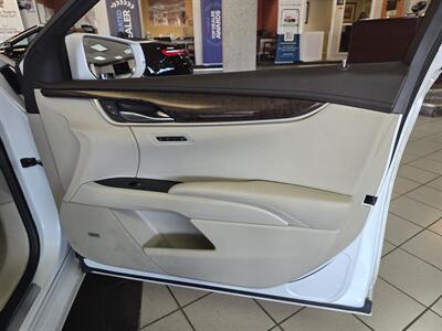 2016 Cadillac XTS Premium   - Photo 13 - Hamilton, OH 45015