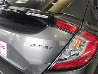 2018 Honda Civic Sport 4DR HATCHBACK   - Photo 24 - Hamilton, OH 45015