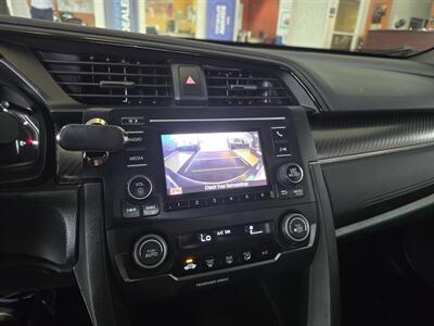 2018 Honda Civic Sport 4DR HATCHBACK   - Photo 17 - Hamilton, OH 45015