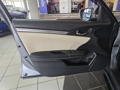 2018 Honda Civic Sport 4DR HATCHBACK   - Photo 7 - Hamilton, OH 45015