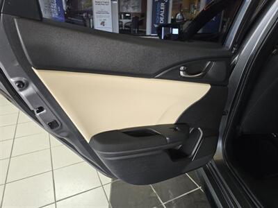 2018 Honda Civic Sport 4DR HATCHBACK   - Photo 10 - Hamilton, OH 45015