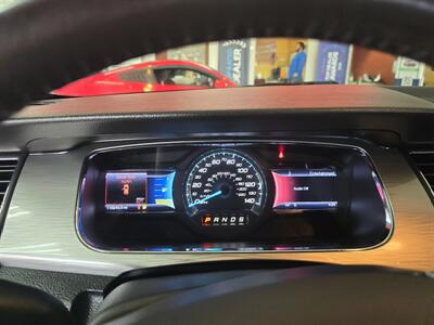 2013 Ford Taurus SEL 4DR SEDAN   - Photo 24 - Hamilton, OH 45015