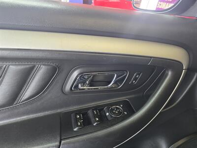 2013 Ford Taurus SEL 4DR SEDAN   - Photo 17 - Hamilton, OH 45015