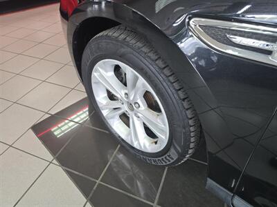 2013 Ford Taurus SEL 4DR SEDAN   - Photo 31 - Hamilton, OH 45015