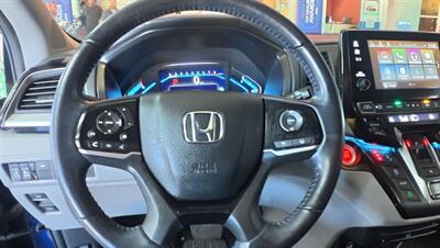 2021 Honda Odyssey Touring 4DR MINI-VAN - Photo 12 - Hamilton, OH 45015