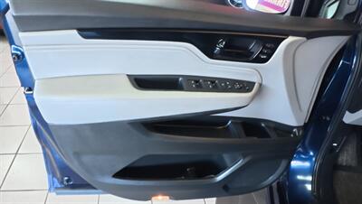 2021 Honda Odyssey Touring 4DR MINI-VAN - Photo 18 - Hamilton, OH 45015