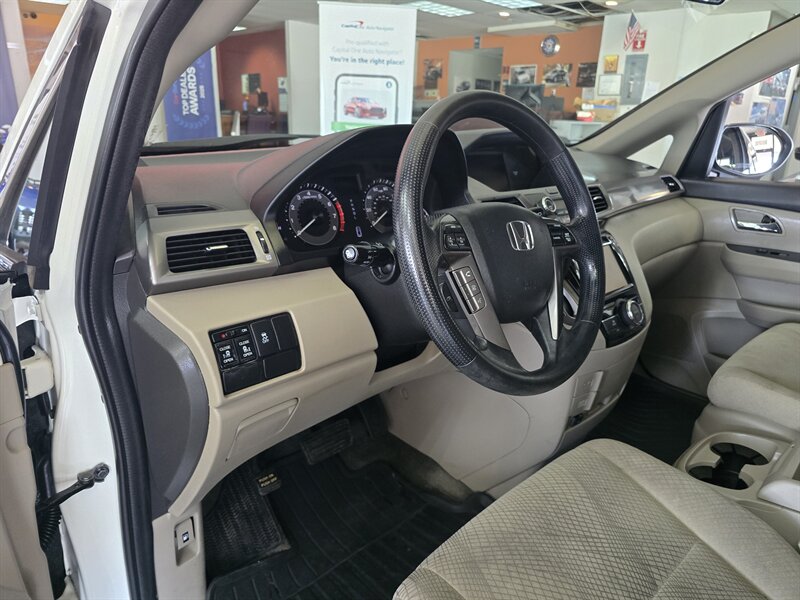 2016 Honda Odyssey EX- 4DR MINI-VAN - Photo 8 - Hamilton, OH 45015