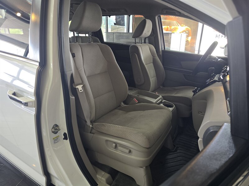 2016 Honda Odyssey EX- 4DR MINI-VAN - Photo 14 - Hamilton, OH 45015
