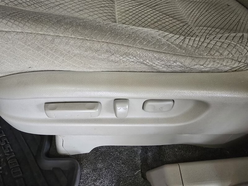 2016 Honda Odyssey EX- 4DR MINI-VAN - Photo 18 - Hamilton, OH 45015