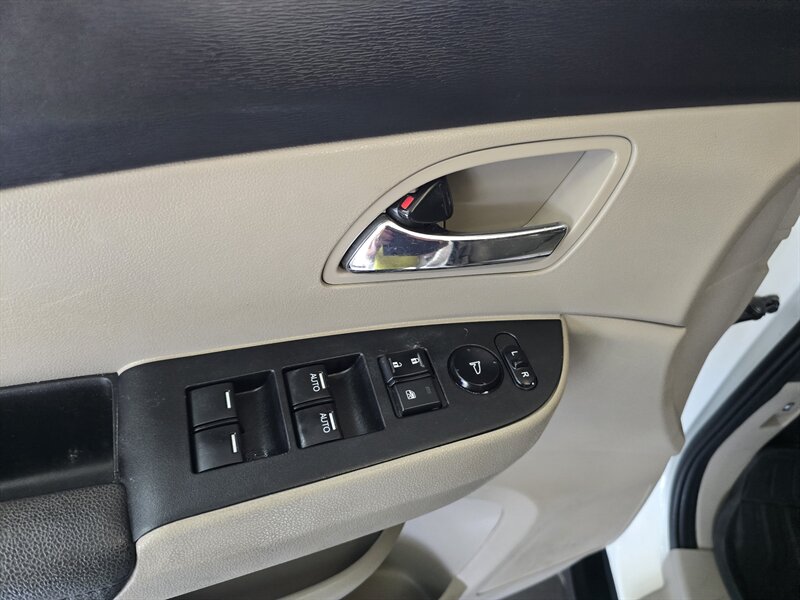 2016 Honda Odyssey EX- 4DR MINI-VAN - Photo 17 - Hamilton, OH 45015