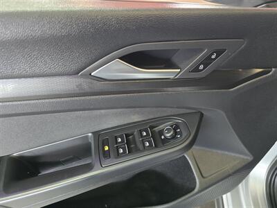 2022 Volkswagen Golf GTI S 4DR HATCHBACK/MANUAL - Photo 17 - Hamilton, OH 45015