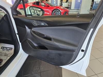 2018 Chevrolet Cruze LT Auto 4DR SEDAN   - Photo 12 - Hamilton, OH 45015