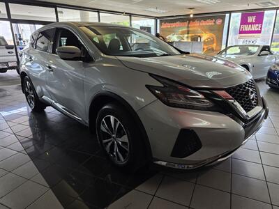 2020 Nissan Murano SV 4DR SUV AWD   - Photo 3 - Hamilton, OH 45015
