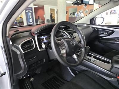 2020 Nissan Murano SV 4DR SUV AWD   - Photo 8 - Hamilton, OH 45015