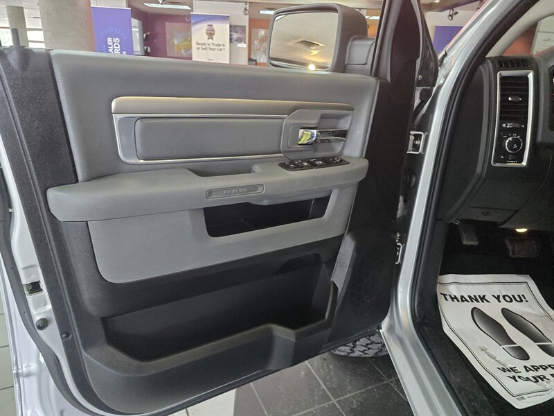 2016 RAM 1500 Big Horn/CREW CAB/HEMI/4X4 - Photo 7 - Hamilton, OH 45015