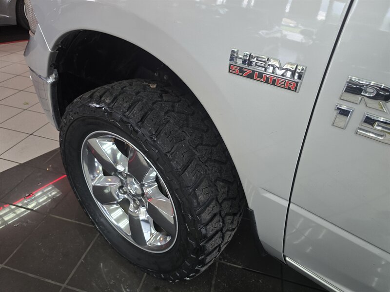 2016 RAM 1500 Big Horn/CREW CAB/HEMI/4X4 - Photo 35 - Hamilton, OH 45015