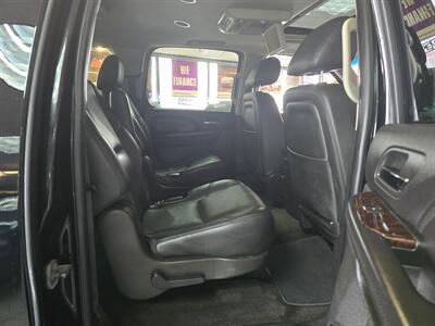 2013 GMC Yukon Denali 4DR SUV AWD   - Photo 32 - Hamilton, OH 45015